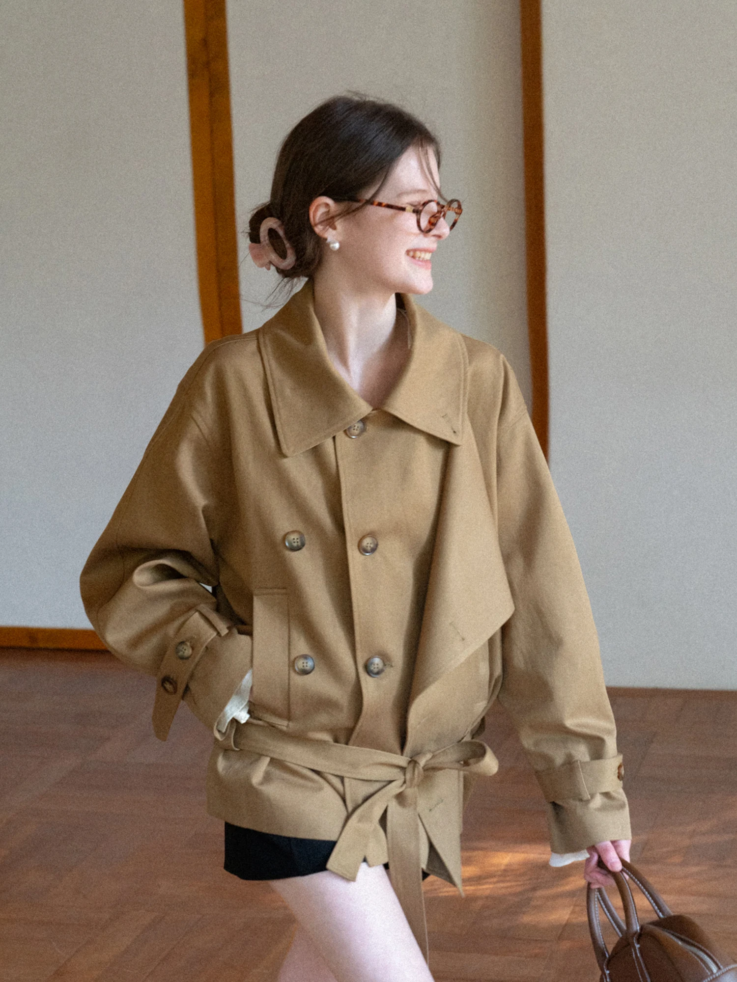 

Женская весенняя свободная верхняя одежда EGGKA цвета хаки с двойной застежкой на пуговицах и поясом, повседневная, из смесового хлопка