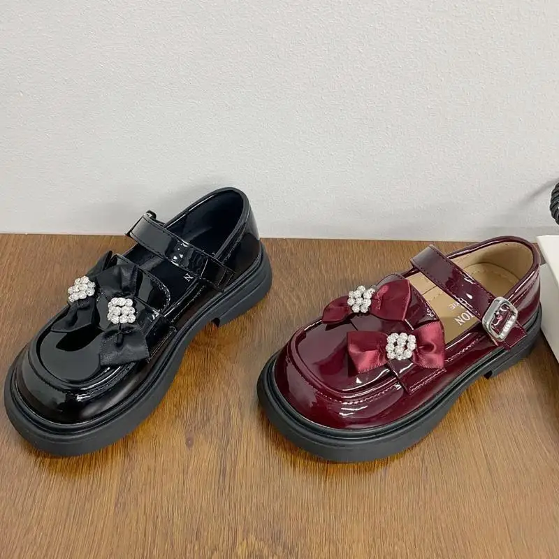 Scarpe eleganti da ragazza in pelle verniciata: scarpe Mary Jane per ragazze, scarpe da scuola per ragazze rosse con perline per feste di matrimonio principessa, appartamenti luminosi