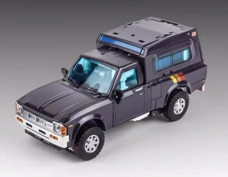 재고 있음 변환 장난감 X-Transbots MX-8 Trailbreaker MX8 First Edition 액션 피규어 장난감 컬렉션 선물 모델