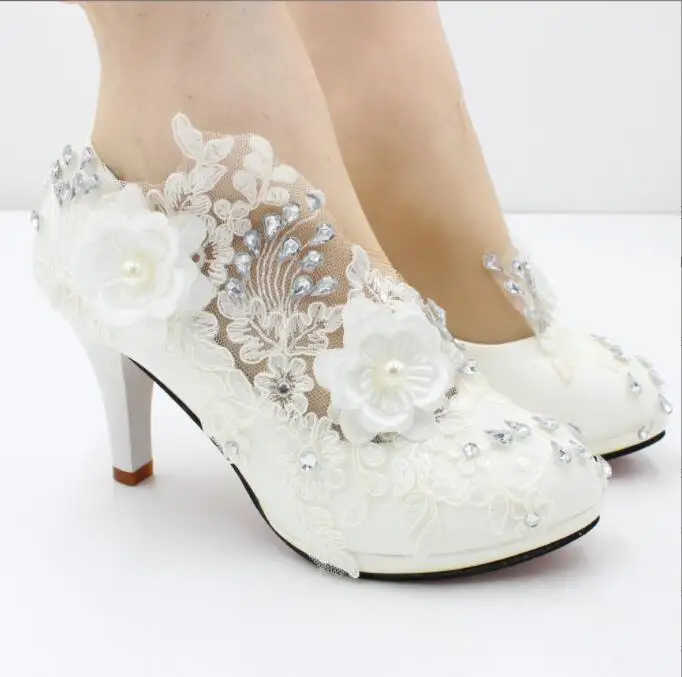 

Classic Sexy lace high-heel bridal shoes Three-dimensional flower decoration women's shoes white wedding shoes large size