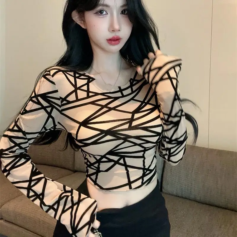 

Sexy and pure desire short sleeved top for women's spring and summer Korean fashion versatile slim fit base T-shirt new style