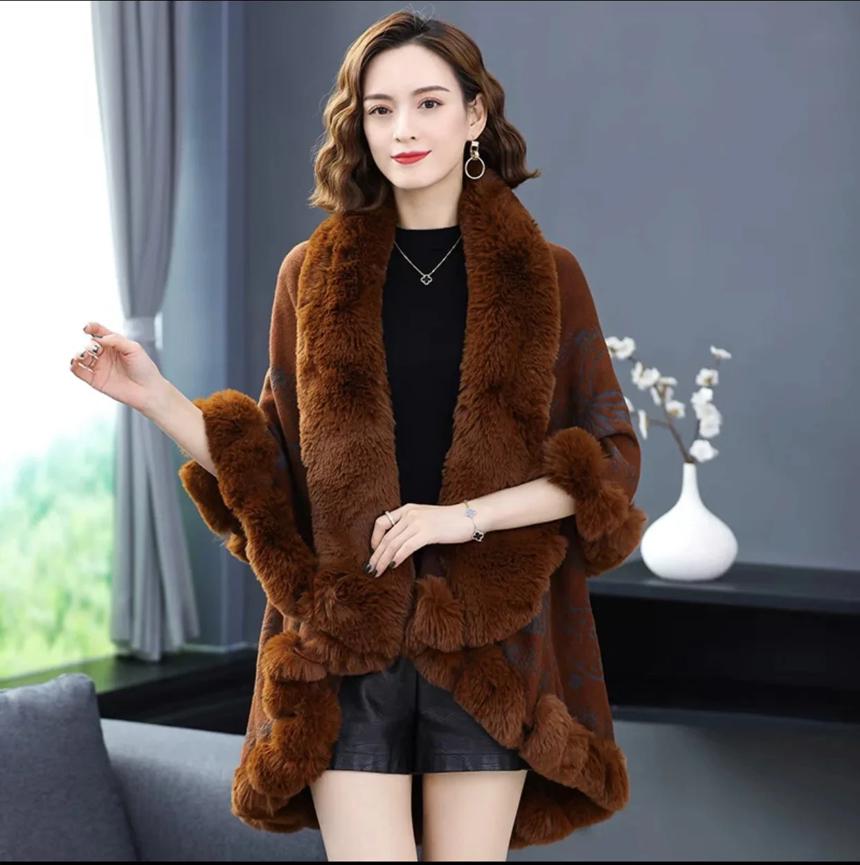 

High Grade Autumn Winter New Imitation Otter Rabbit Fur Collar Jacquard Knitting Cardigan Poncho Lady Capes Black Cloaks