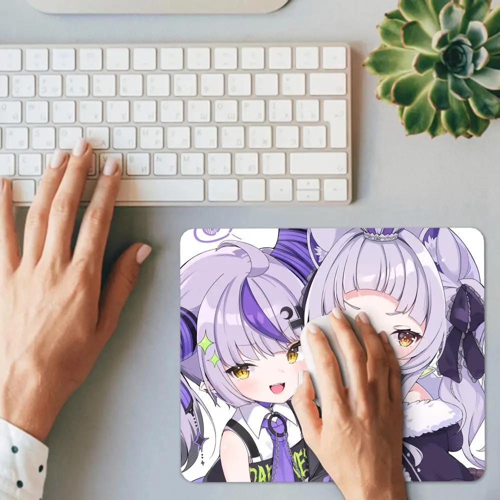 Murasaki Shion Table Mat ملحقات لوحة مفاتيح الكمبيوتر المحمول وسادة ماوس ألعاب مضادة للانزلاق PC Gamer Computer Virtual Youtuber Mouse Mat