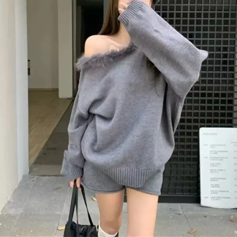 

Autumn Winter Faux Fur Collar Slant oulder One oulder Mid-Length Sweater Top plus Loose Lazy Sle Knitted orts Two-Pie...