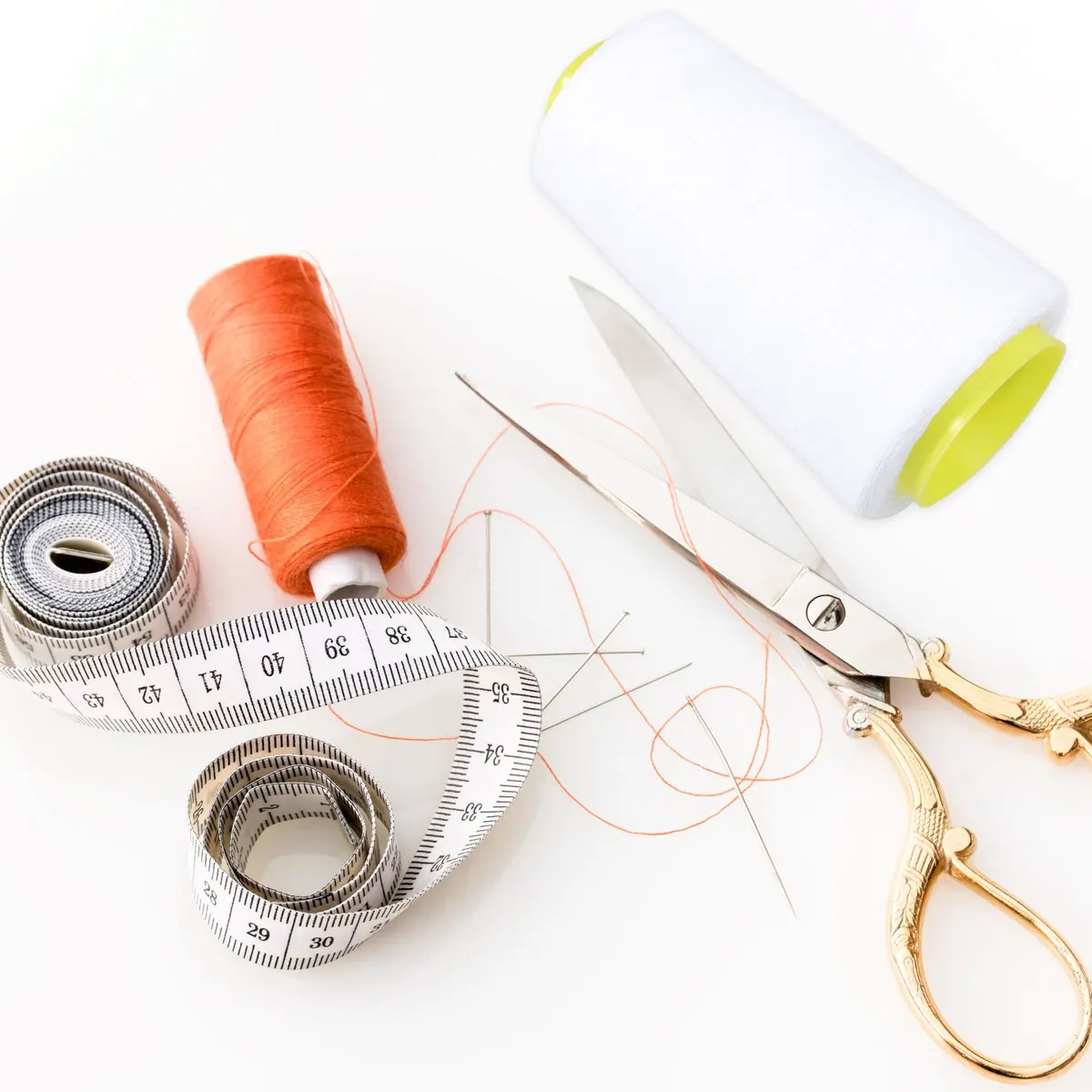 

3000 Yards Polyester Sewing Thread Spools Cone High Strength Low Lint Ideal Quilting Upholstery Beading Drapery Overlock