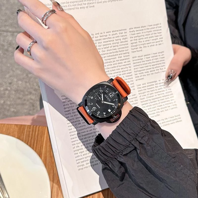New ladies' watches Retro watches for women 2025 new student casual simple high-end ladies' watches Suitable for women's items