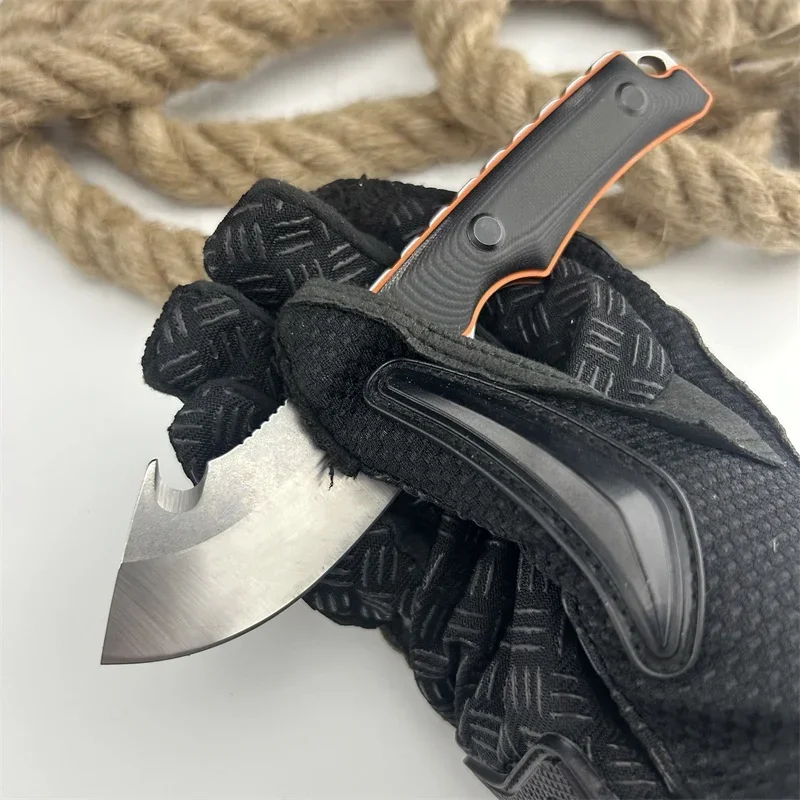 BM 15018Fixed Blade Straight Knife 8Cr13Mov Hook Blade Twotone G10 Handle Durable Portable High Quality Mountaineering EDC Knife