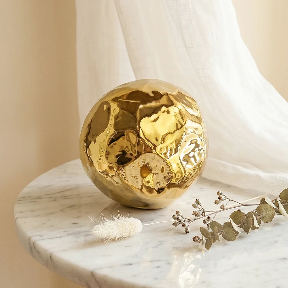 Round Ceramic Gold Ornaments Irregular Spherical Living Room Study Decorations Bedroom Luxury Aesthetic Decoration Accessories