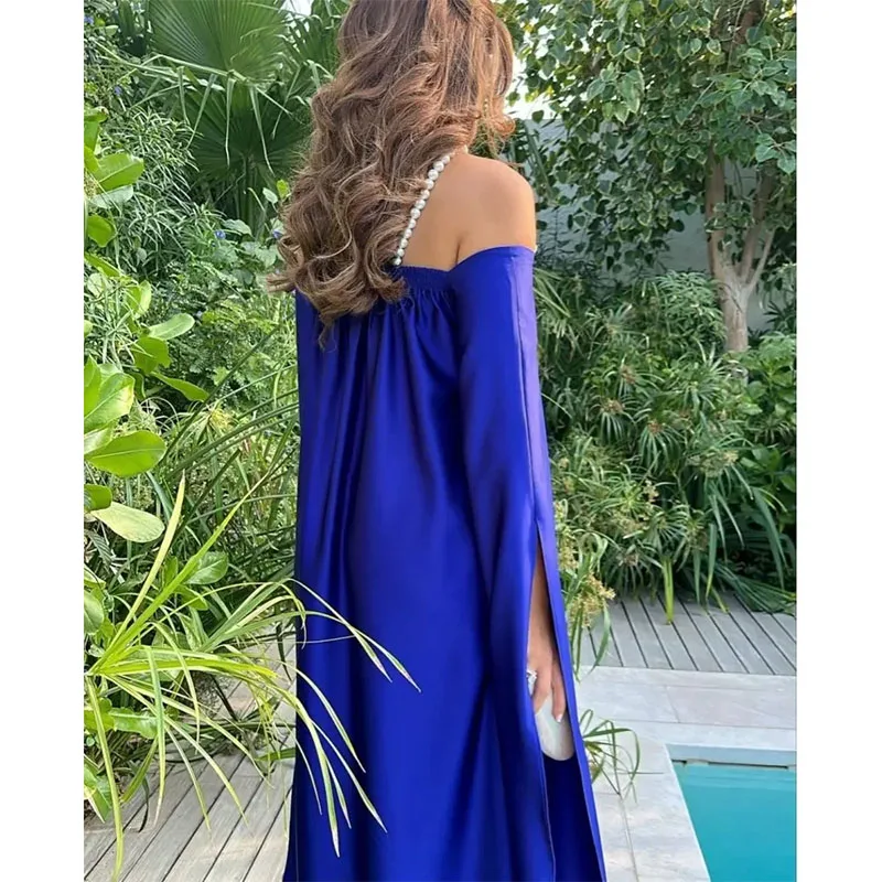 Abiti da sera dell'arabia saudita Halter Neck maniche lunghe abiti da ballo abiti da festa blu Robes de Floor Length Formal Occasion Dress