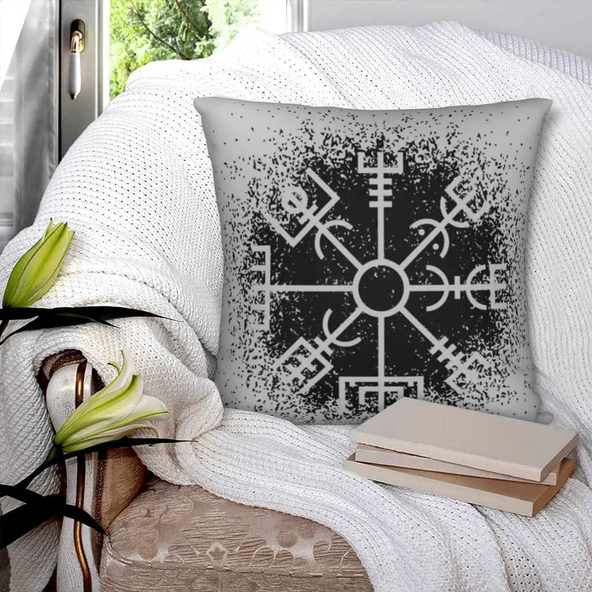 Vegvisir Viking Compass Norse Symbol Square Pillowcase Polyester Pillow Cover Velvet Cushion Decor Comfort Throw Pillow For Home