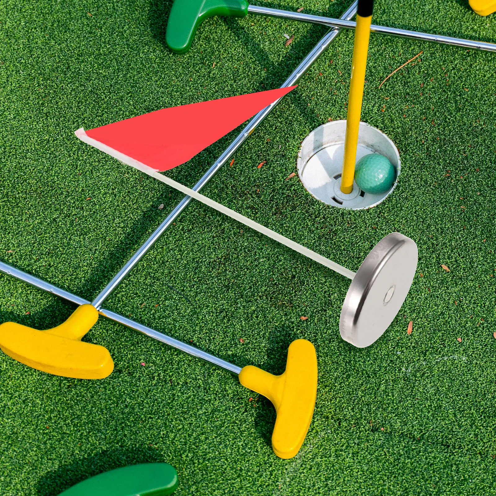 

Golf Hole 10cmx1.5cm Stainless Steel Practice Putting Cup Flag Training Aid Supplies Golfing Hole Cup for Putting Green Cups