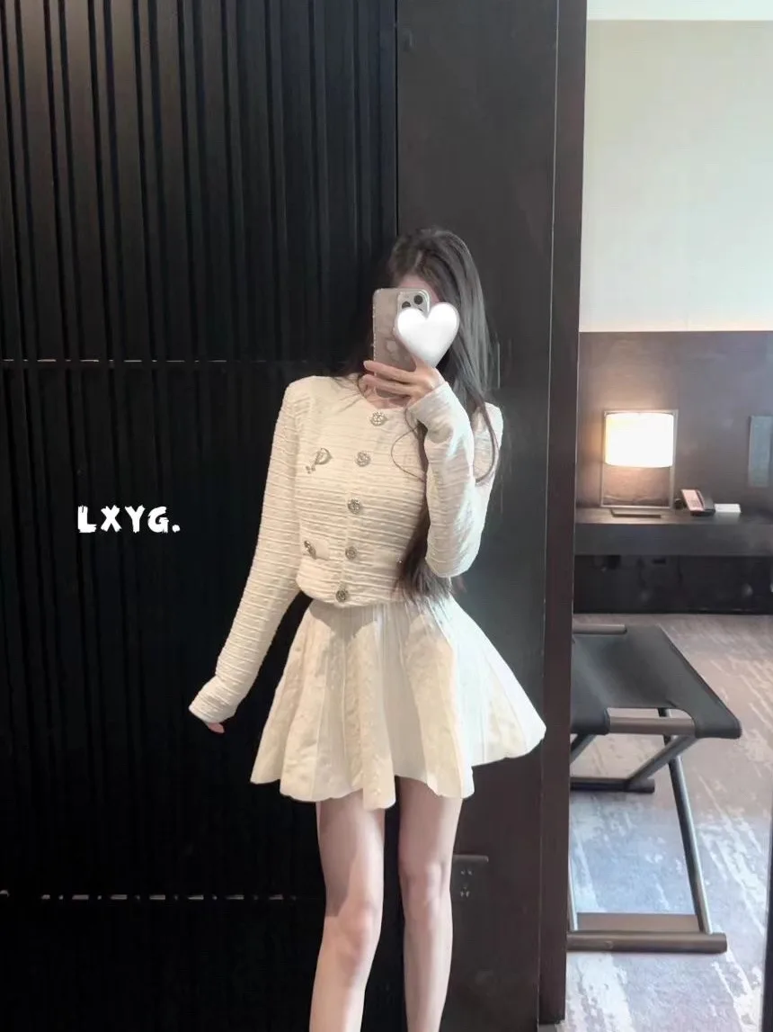 

Knitted Open Cardigan And Half Skirt Two-Piece Set with Waist-Cinching Slimming Design Elegant Floral Pattern