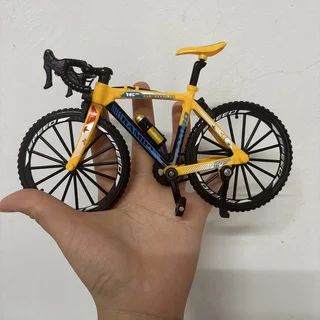 DIY Fingertip Toys Finger Bike 1:8 Mini BMX Classical Toys Finger Bike Kits High Quality Plastic BMX Mini Bike Toys BICYCLE view 6