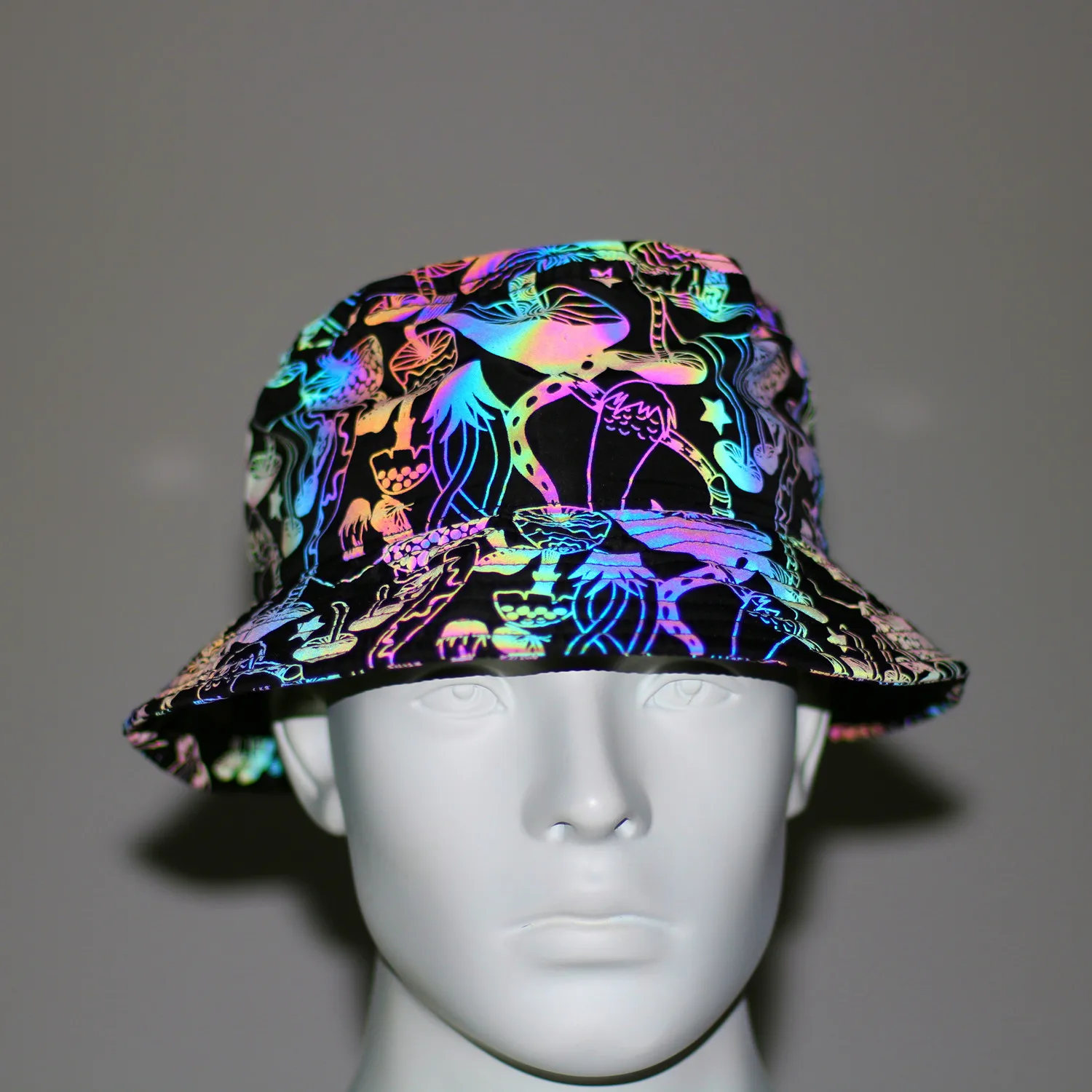 Colorful Reflective Bucket Hat Men Women Fisher Man Glow in the Dark Outdoor Summer Sunscreen Hat Party Rave Wear Fashion Dancer