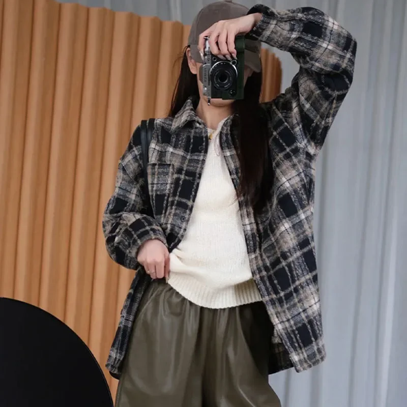 Vintage Oversized Plaid Shirts Women Autumn Winter Thicken Flannel Woolen Blouses Ladies Harajuku Loose Long Sleeved Shirt Top
