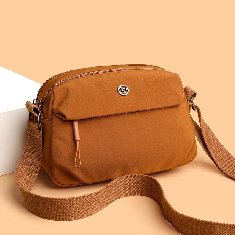 New 2025 Lightweight Crossbody Bag for Women Fashionable Casual Mobile Phone Bag Single Shoulder Backpack Multi-layer Handbag