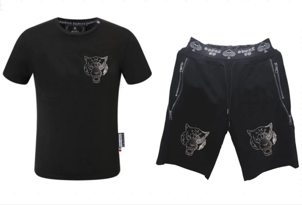 

Men's Summer Brand Tracksuit Casual Set Rhinestone Designer Outfit T-shirt & Shorts Short Sleeve Fashion Casual Wear