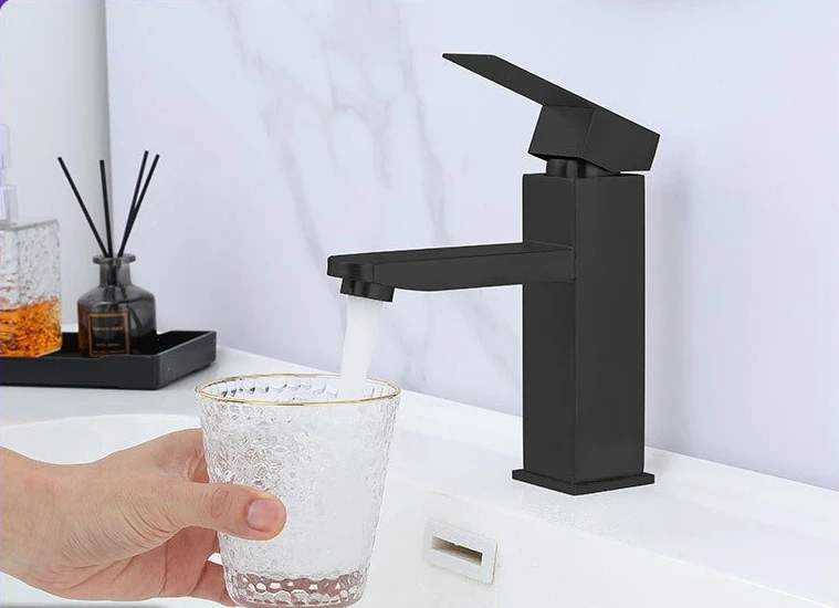 

Stainless steel black hot and cold basin square single hole bathroom countertop basin ceramic basin washbasin faucet
