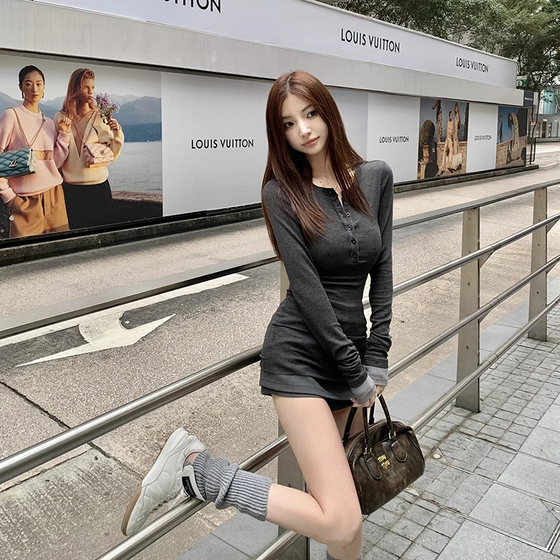 

Wuuus Chic Long Sve T-irt Women's Base Layer Slim Fit Top New 2024 Faionable Underwear Outerwear Comfortable Material