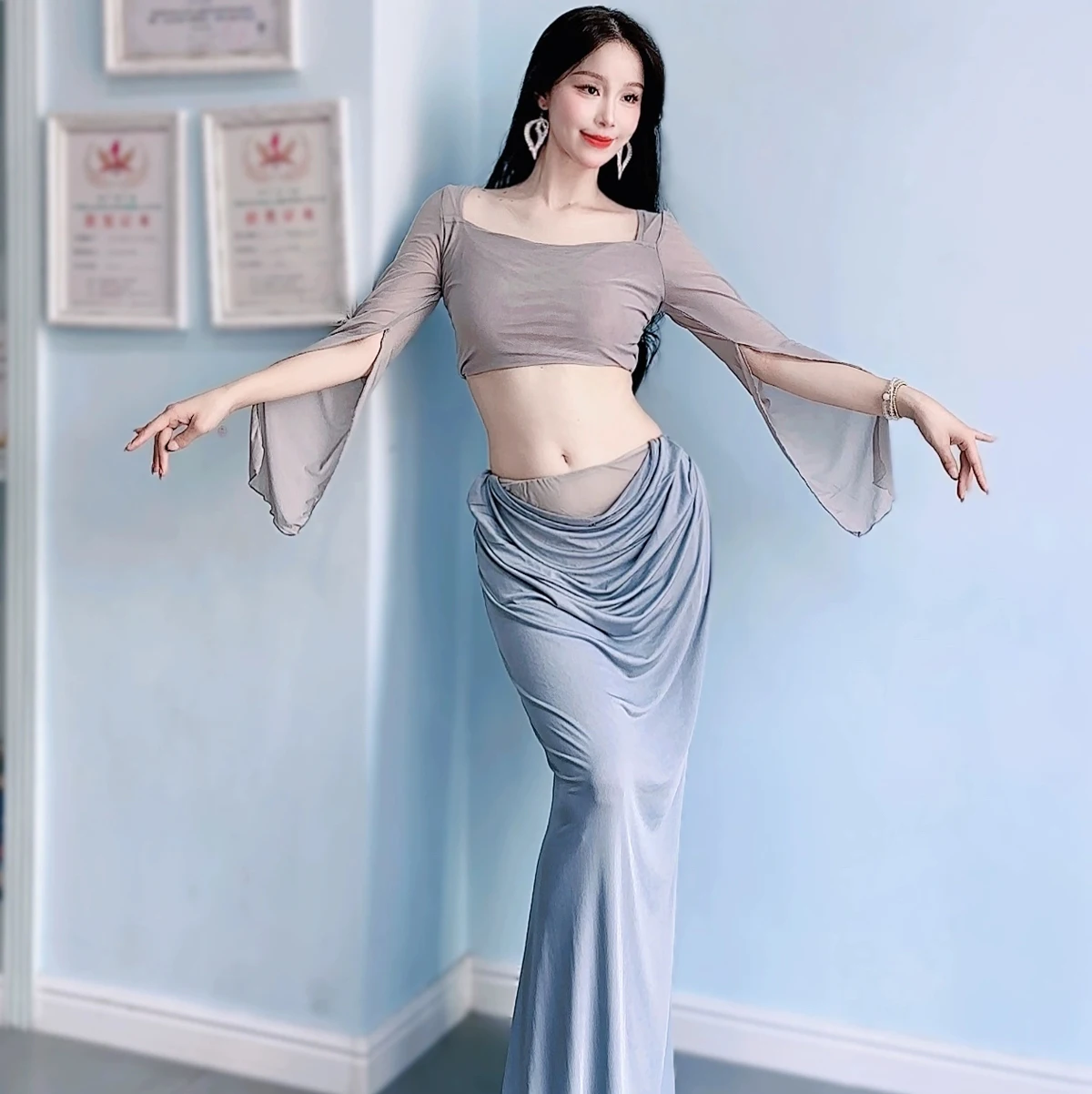 

2024 New Belly Dancing Practice Costume Advanced Comfortable Mesh Set Women's Oriental Dance Professional Training Clothing