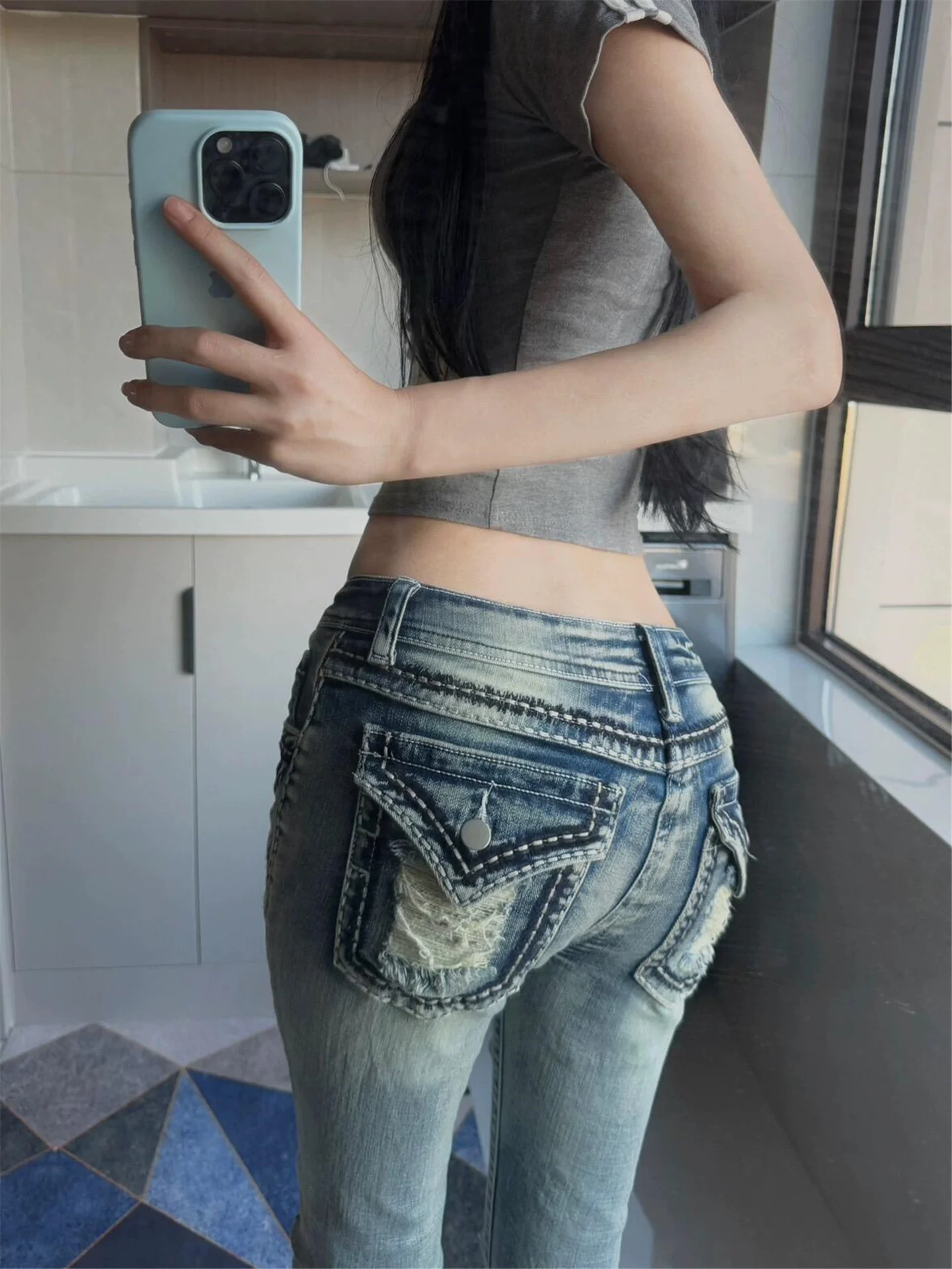 

Ретро-джинсы-клеш с низкой талией в американском стиле для женщин, облегающие, с рваным дизайном, Y2K, сексуальные, повседневные, из мягкого хлопка