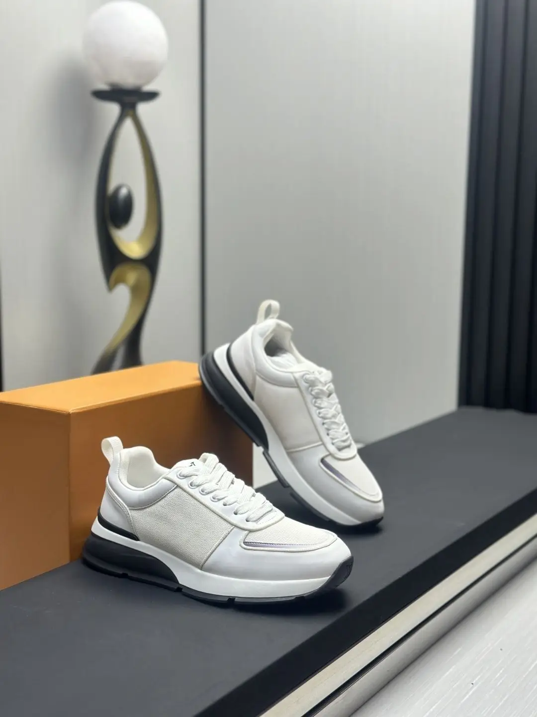 Fashionable Unisex Four Seasons Skate Board Shoes Lace Up Casual Sneakers Durable Stitching Craft Breathable Insole Anti Slip Wear Resistant Footwear For Street Walking Travel Daily Outfit