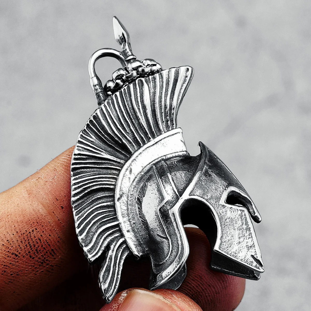 Vintage Spartan Helmet Necklace Stainless Steel Pendant Punk Rock Men Chain Hip Hop for Rider Boyfriend Biker Jewelry Best Gift