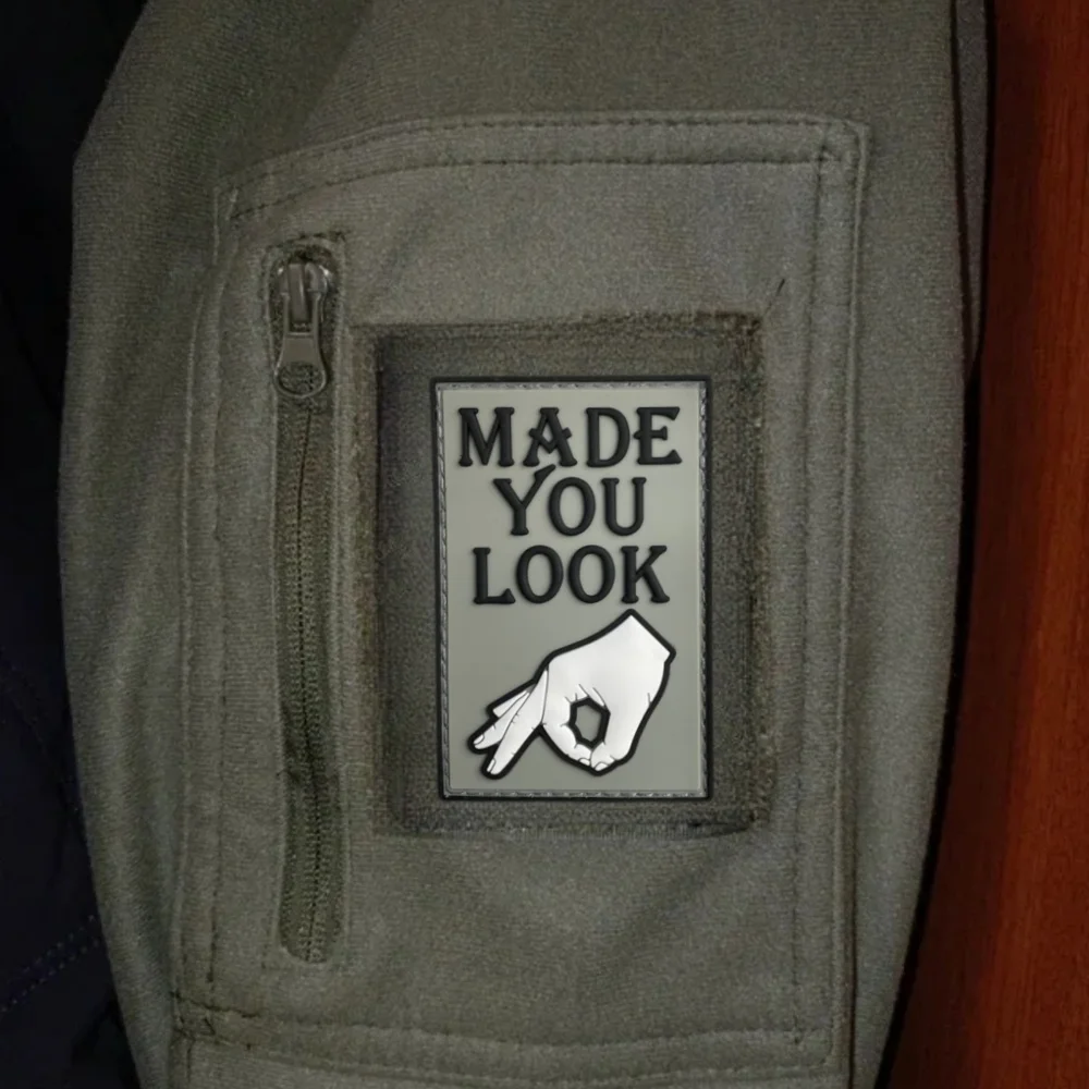 بقع شارة المعنويات البلاستيكية التكتيكية ، خطاف الإيماءة وحلقة ، شارة ، الجيش العسكري ، إكسسوارات حقائب الظهر ، ملصقات ، جعلتك تبدو