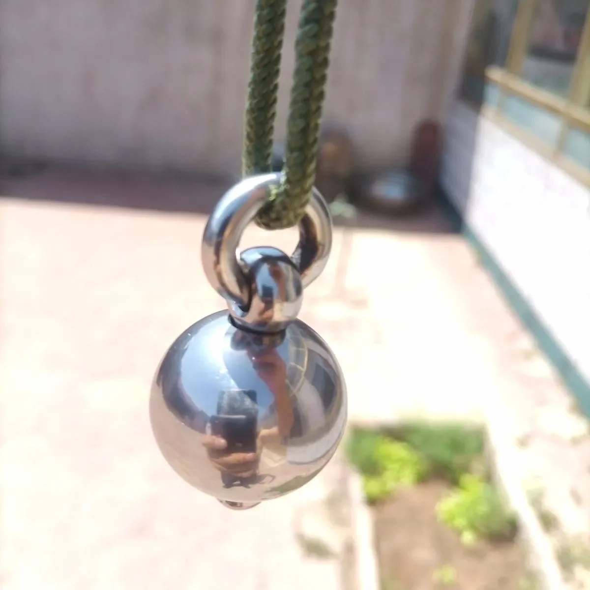 Self Defense Gadgets Personal Security Protection Supplies For Women Men Stainless Steel 360° Rotation Ball