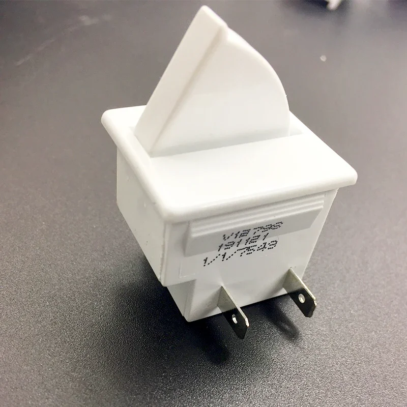 Suitable for Haier refrigerator door opening switch power supply two-pin fan-shaped light switch/00606050066