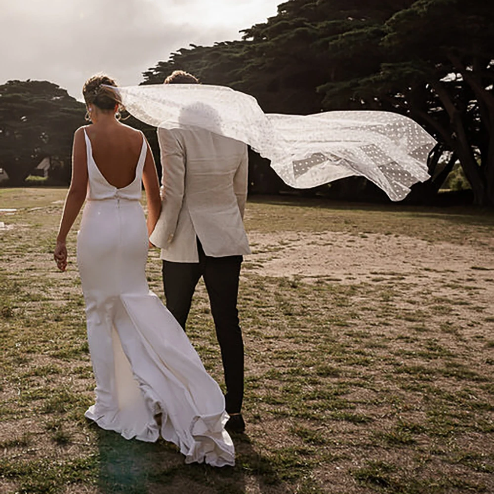 10118 #   Fotos reais barco pescoço sem costas macio cetim varredura trem praia vestido de casamento personalizado vestido de noiva