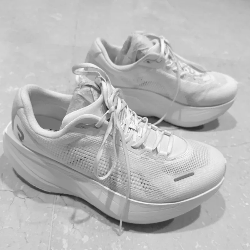 Professional Running Shoes For Mens Anti-Slip Outdoor Sports Men Shoes Unisex Sport Men Shoes Soft Sole Walking Sneakers Man
