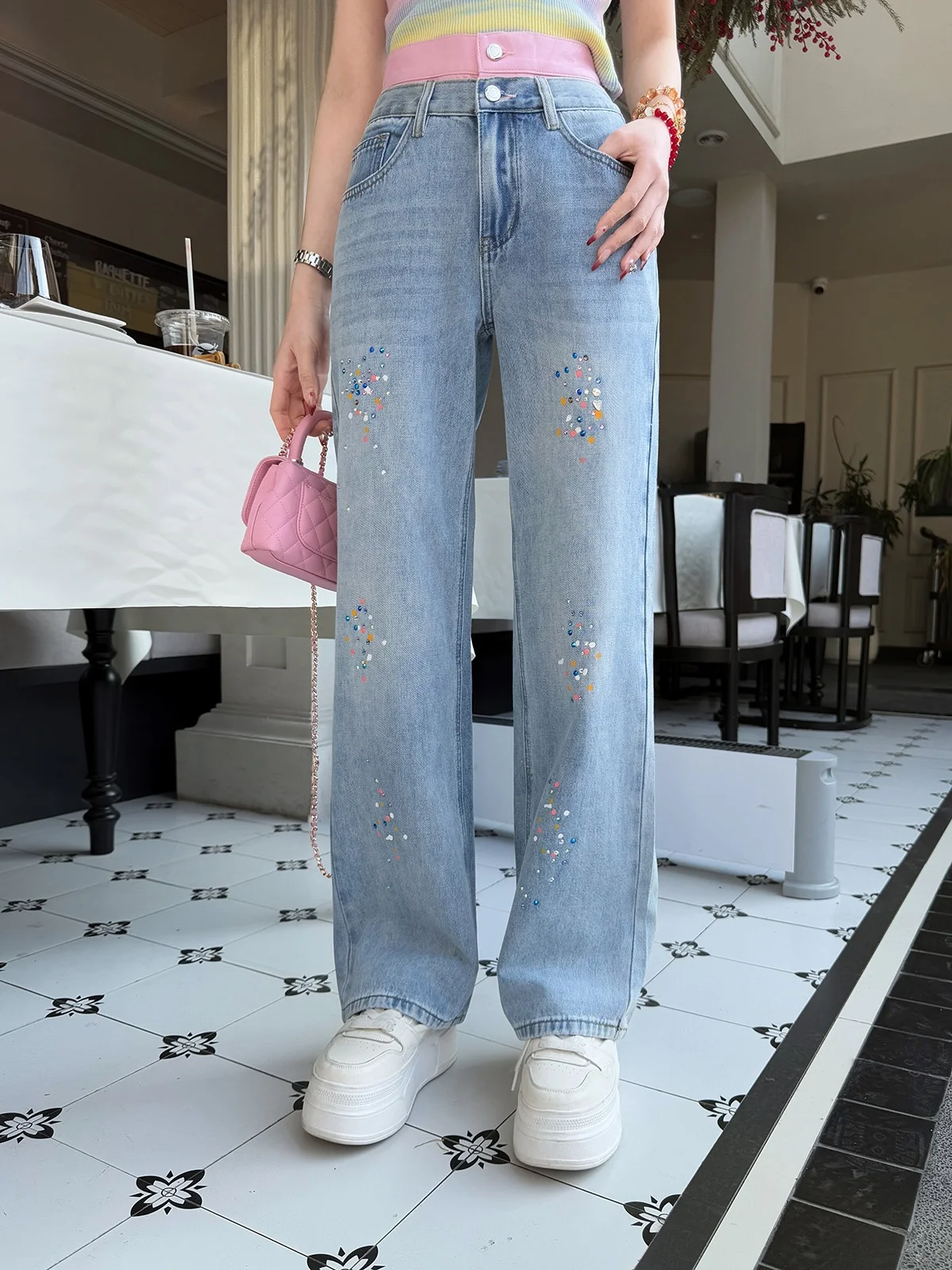 

Xiao Xiao Yu Coast Sweetheart 2025 Ранняя осень Новые розовые джинсы со стразами Женские повседневные хлопковые джинсы