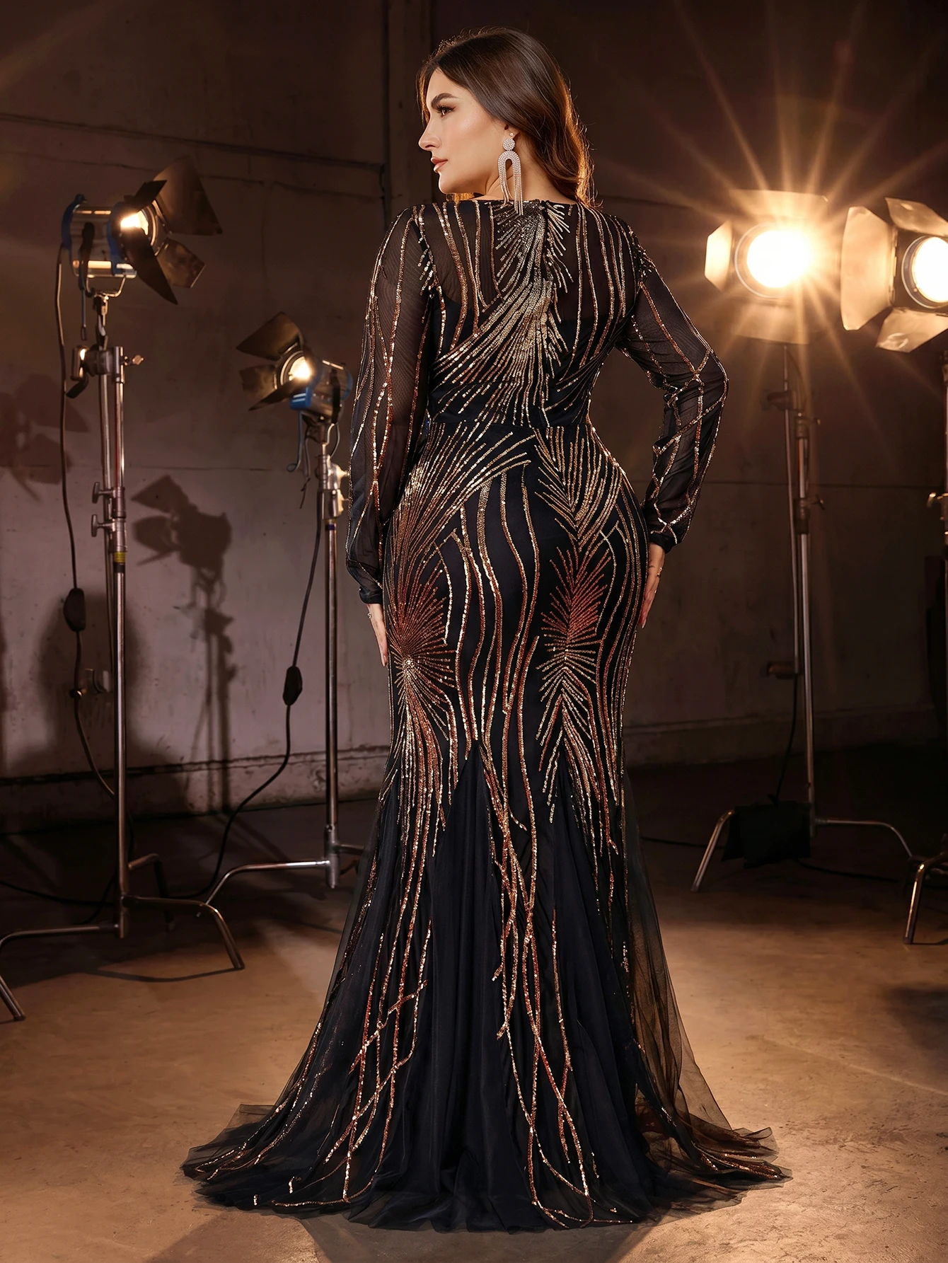 Plus Size Elegant Gold Long Sleeves Sequin Evening Dresses Women Luxury O-neck Mermaid Formal Wedding Party Prom Gowns