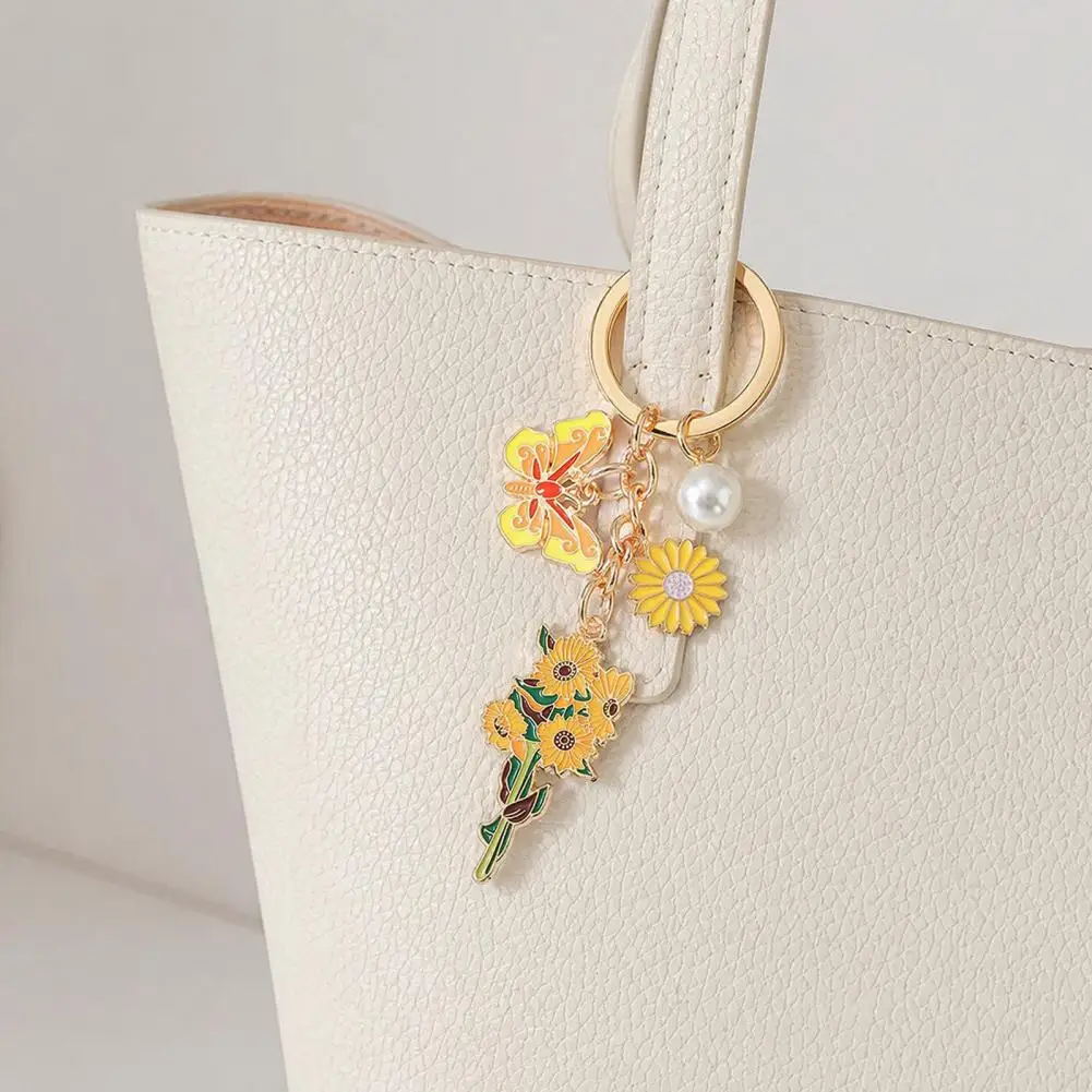 Pastoral Style Keychain Keychain Pendant with Imitation Pearls Flower Butterfly Enamel Charm Pastoral Style Layered Key Ring
