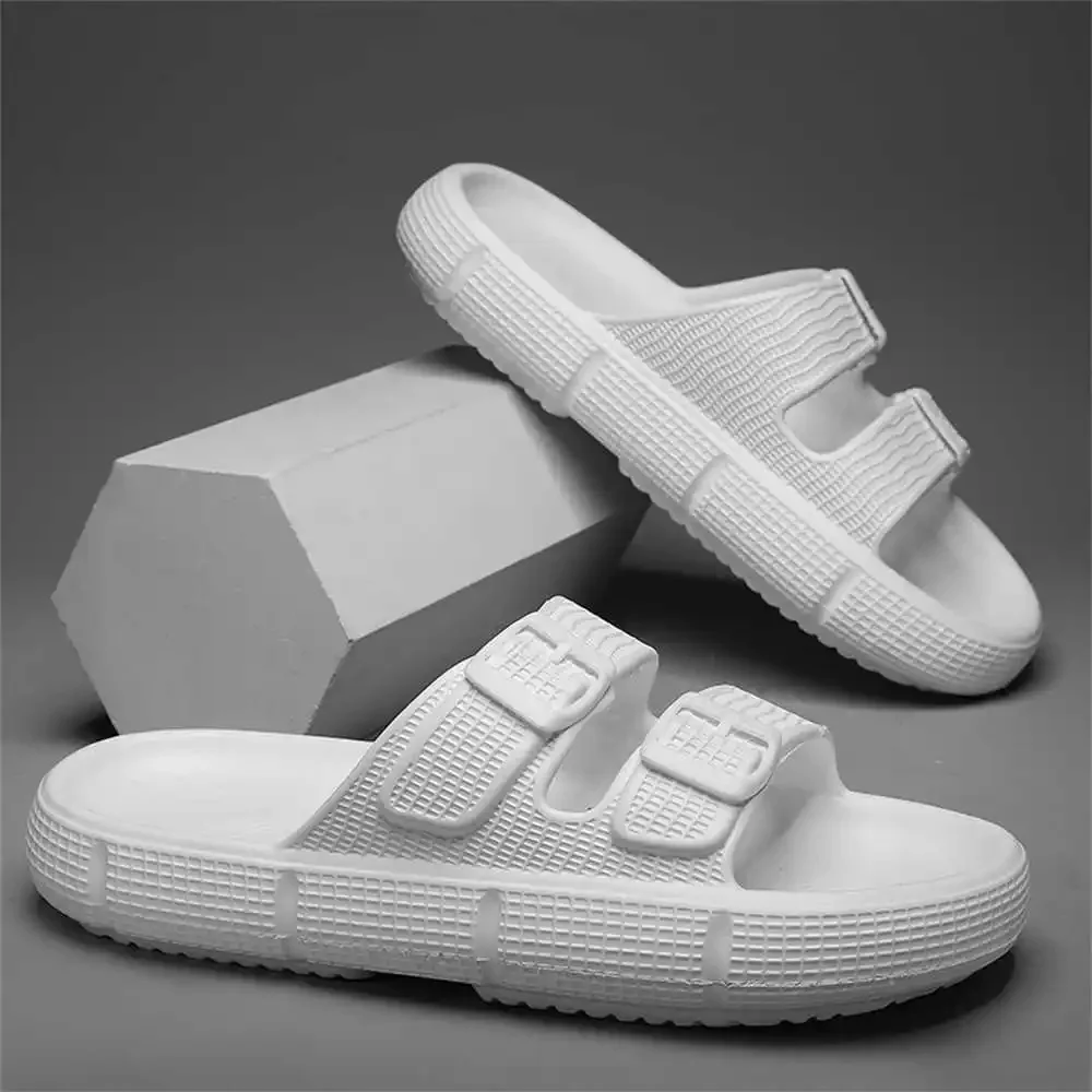 Super Big Size Sumer Classic Sandals Skate Skate Shoes Sneakers Slippers Men Sports Practice First Degree Brand Snaeaker