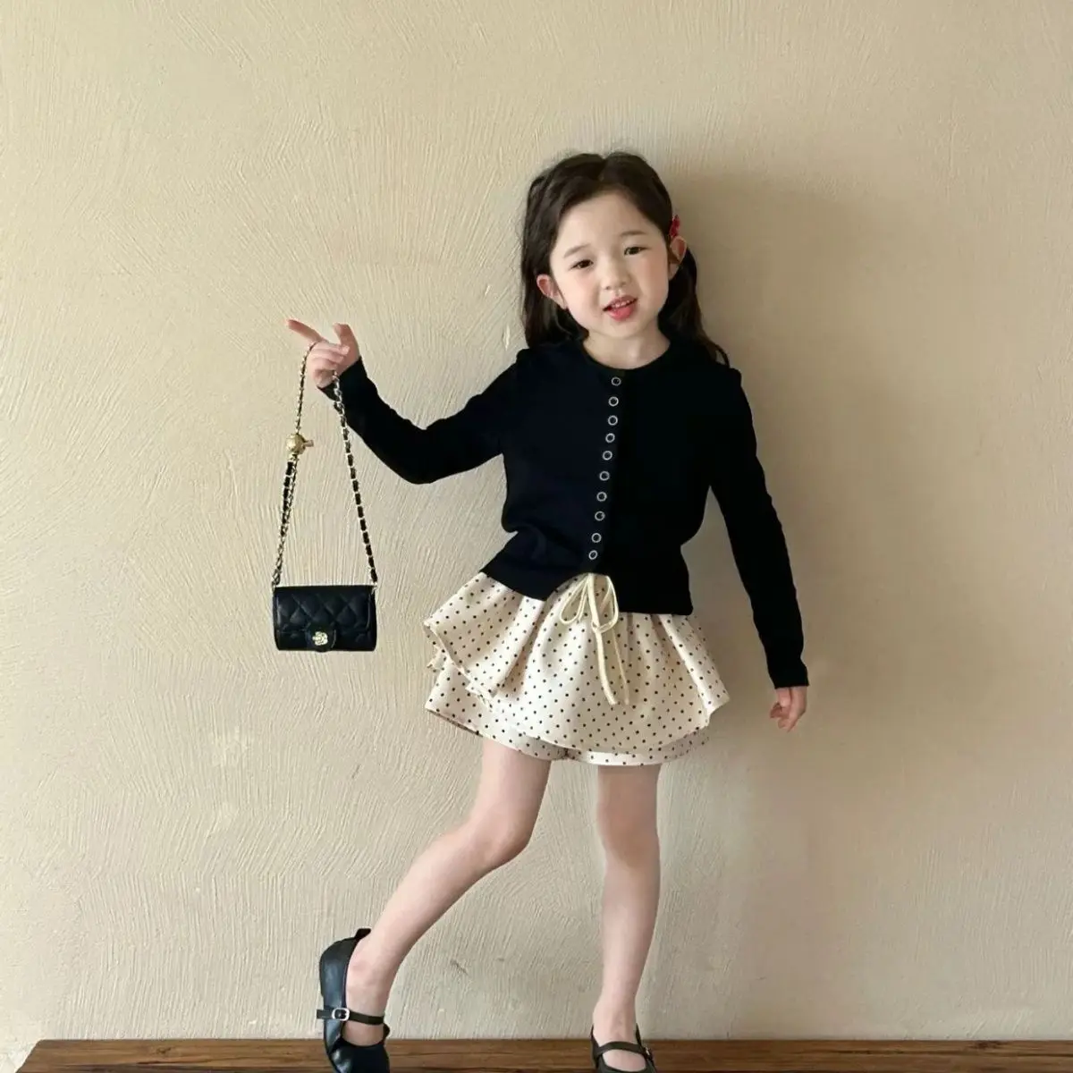 Girls T Shirt 2026 New Long Sleeve Black Cotton Top Versatile Trendy Baby Kids Outerwear Spring Autumn Cardigan