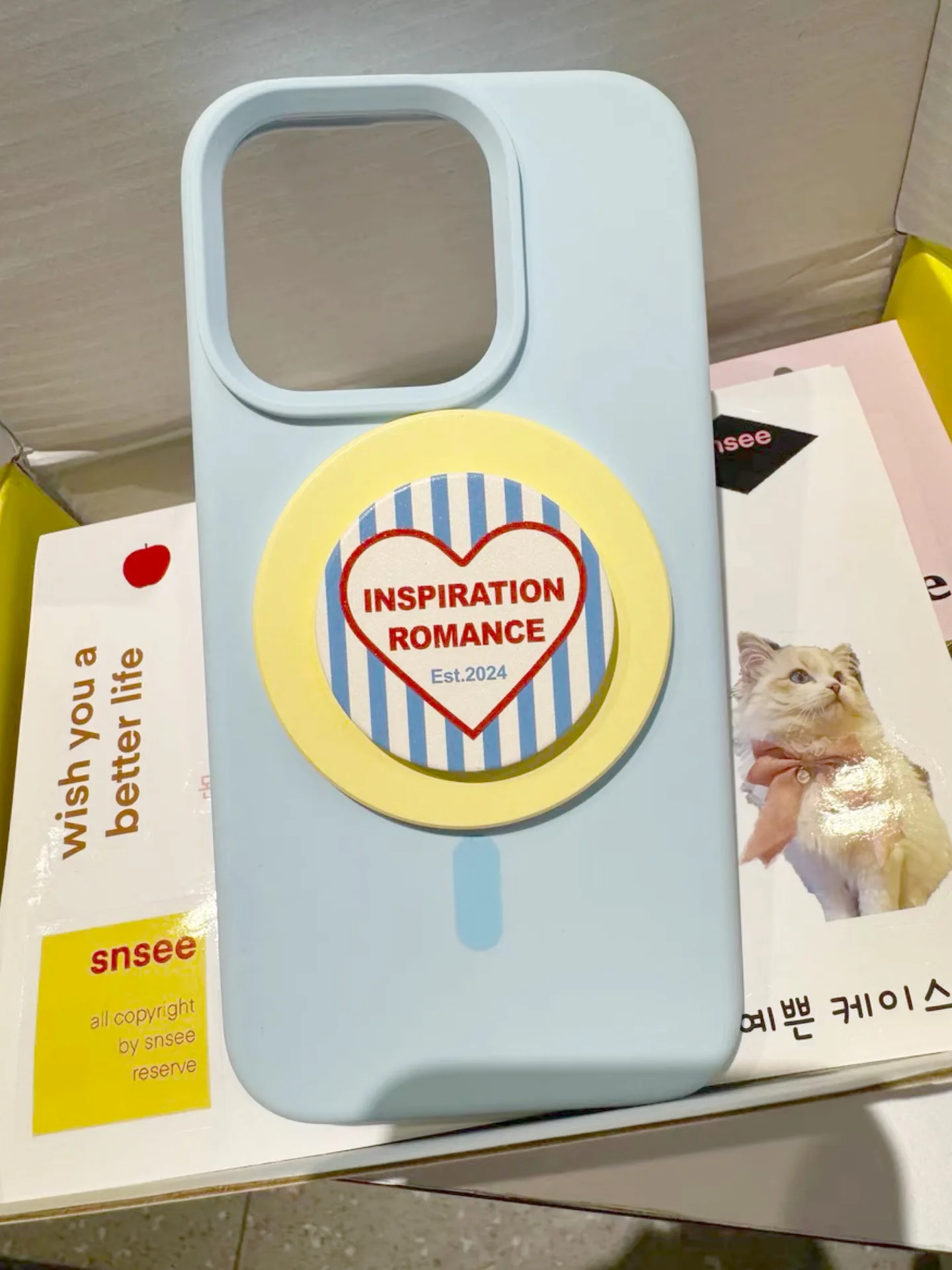 liquid silicone phone caseswith magnetic love-shaped stands  for iPhone 15 Pro Max, 16 promax, 14,13,series