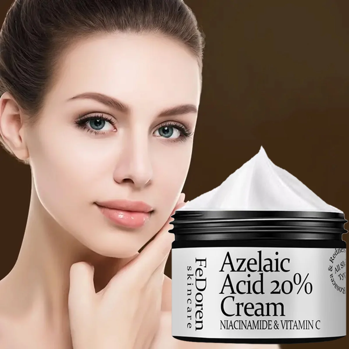 Alpha arbutin face cream can lighten spots, shrink pores, brighten skin color and control oil