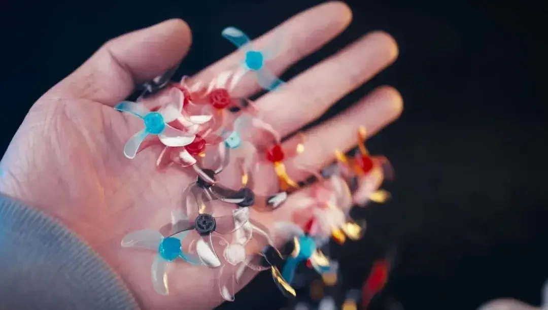 Gemfan 31mm 1208 Elica PC a 3 pale 1209 a 4 pale Foro da 0,8 mm/1 mm/1,5 mm per FPV Freestyle Tinywhoop Drone 0702 Motore 4 paia 8 pezzi