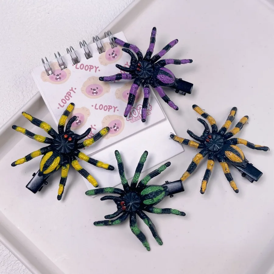 

2pc Cute Funny Spider Hair Side Clips for Girls and Women Fashion Hairpins Headwear Halloween Hair Accessories Ornament