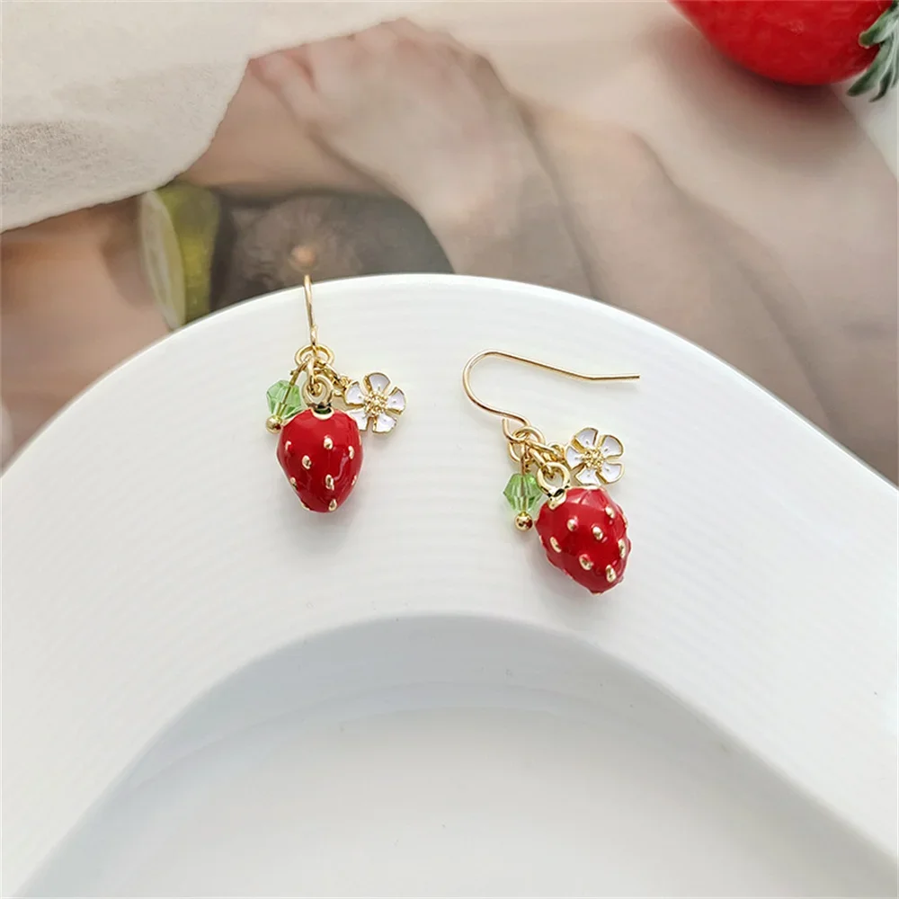 Cute Acrylic Strawberry Flower Earrings Fashionable Green Crystal Earrings For Women Romantic Jewelry Popular Accessories