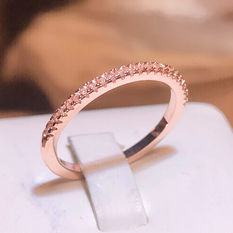 Neue Mode Roségold Ring für Damen Super Flash weiß Zirkonia Ring Party Geburtstag Schmuck Geschenk