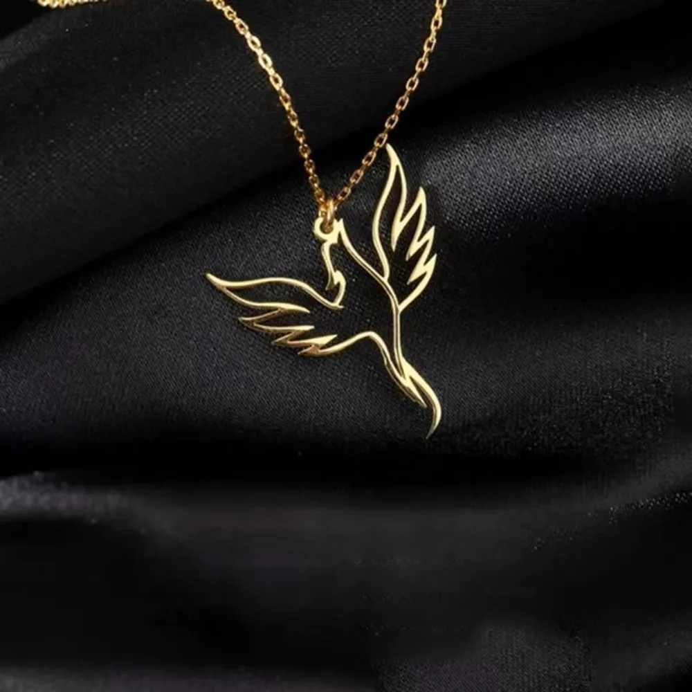 New Simple Exquisite Angel's Wings Stainless Steel Hollowed-out Flame Bird Pendant Necklace for Women Animal-shaped Jewelry Gift