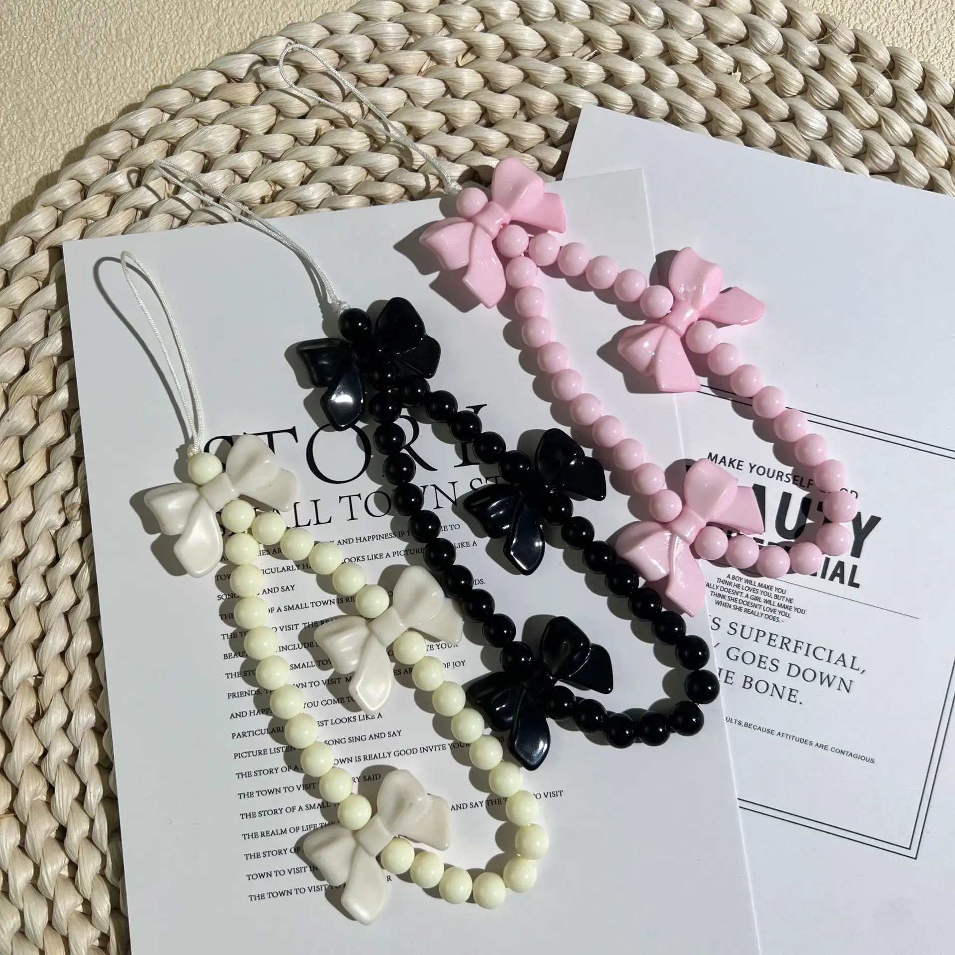 1pc Charm Bowknot Mobile Phone Chains For Women Girls Telephone Charm Strap Pink Black Acrylic Pearl Beaded Lanyard Jewelry Gift