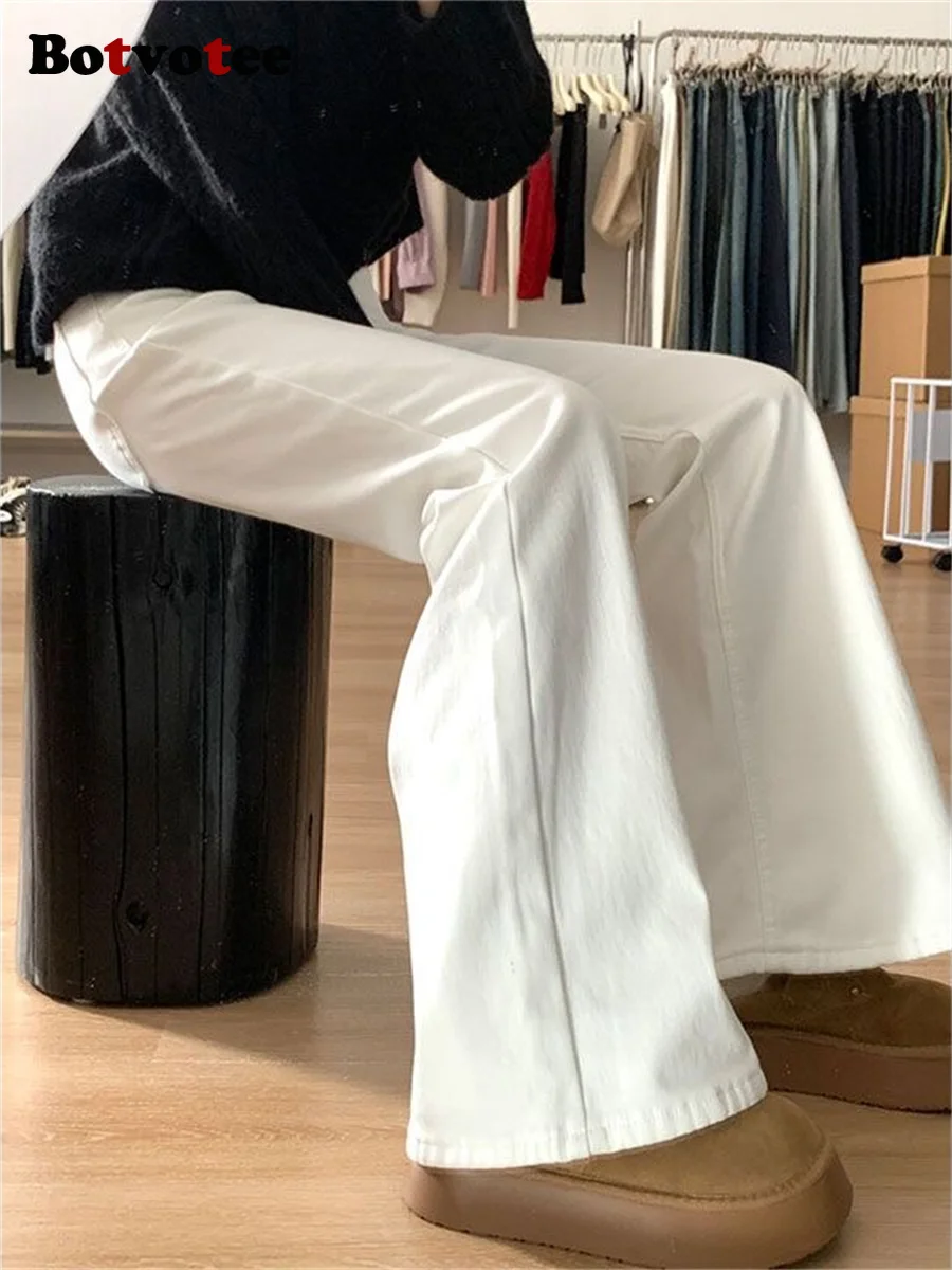 

Botvotee Американские винтажные белые джинсы Bootcut — расклешенные джинсовые брюки с низкой посадкой, неузким кроем и силуэтом длины ног