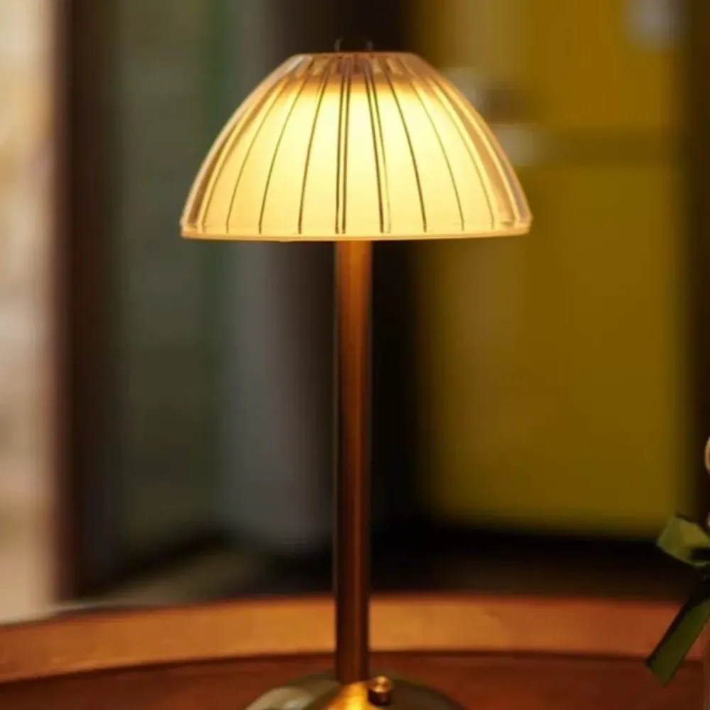 

Vintage Nordic Style Table Lamp Dimmable Small Gold Bedside Lamp Cordless USB Rechargeable Touch Control Lamp Bedroom