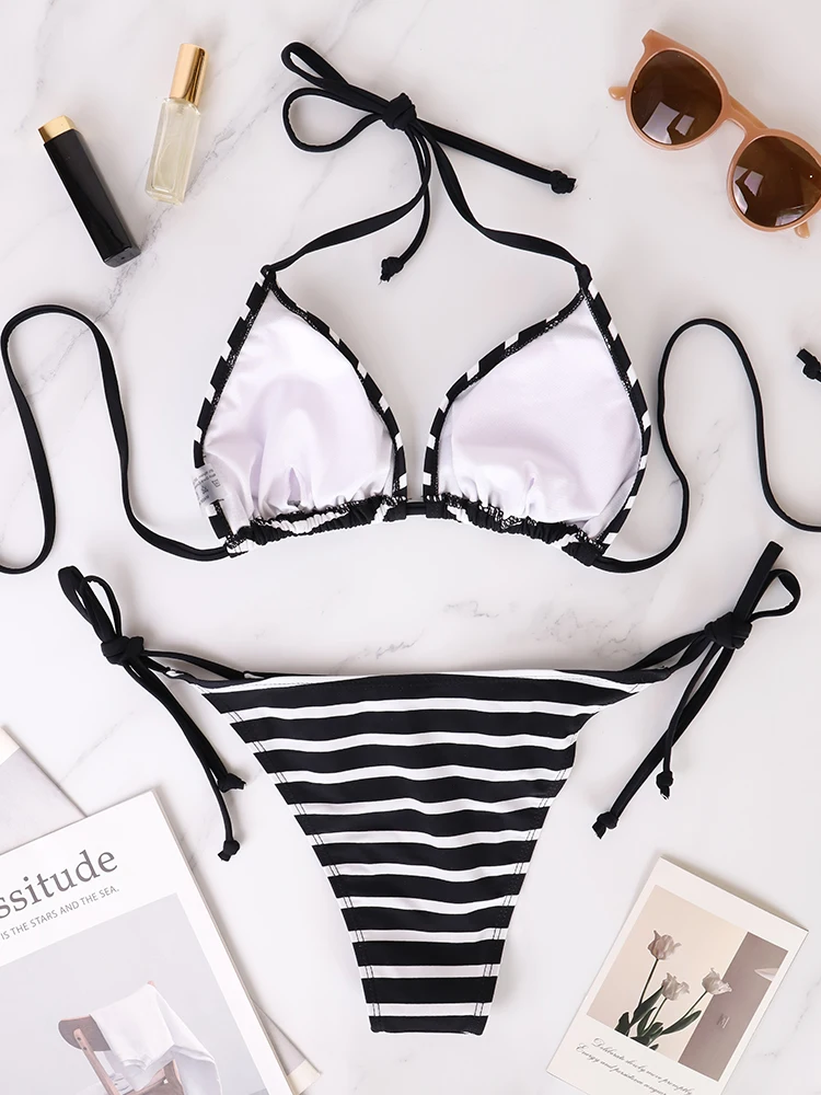 Set da due pezzi Triangolo Fasciatura Costumi da bagno femminili Estate Sexy Bikini a righe bianche e nere Costume da bagno da spiaggia Bikini stile donna