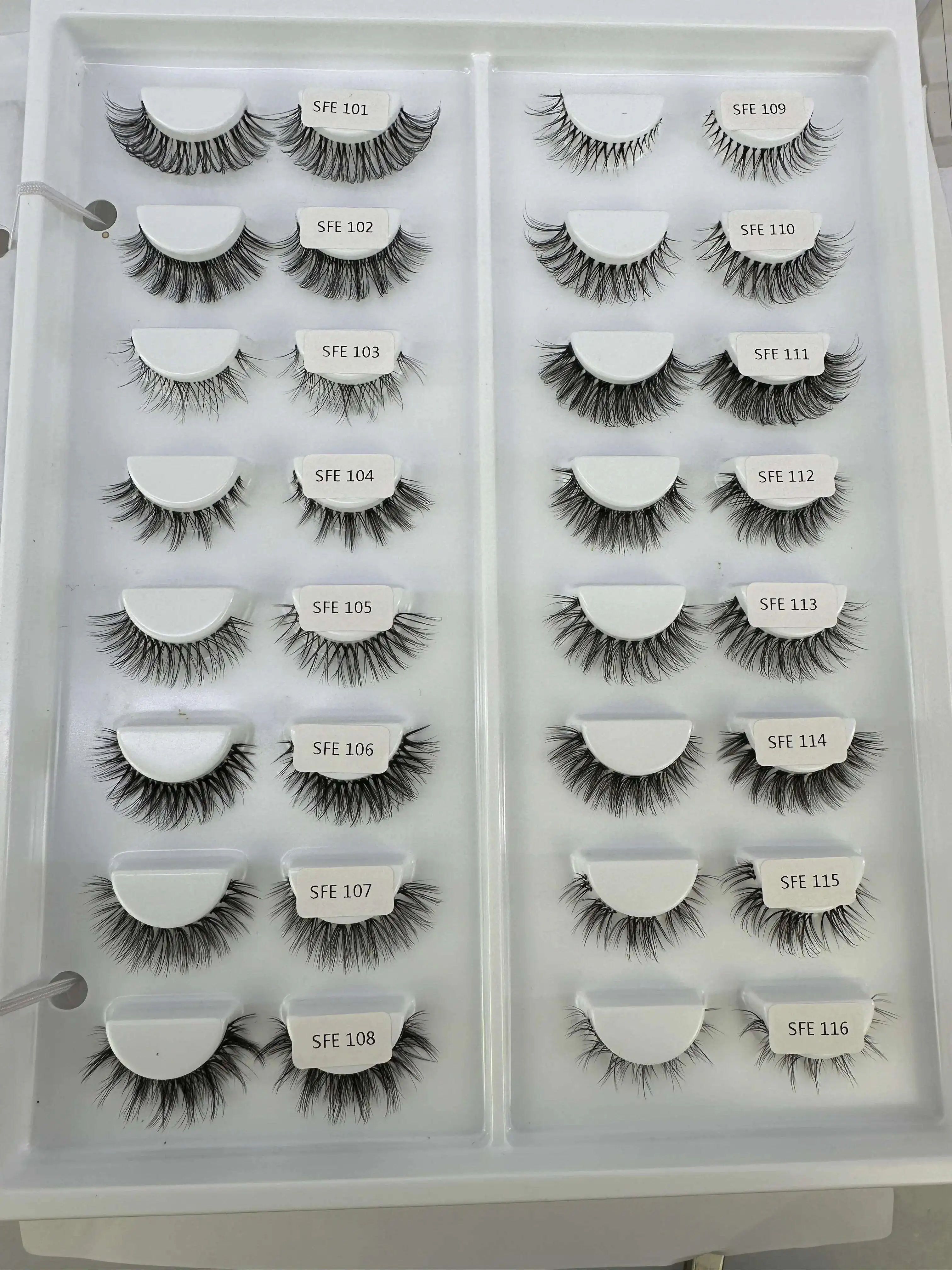 1pairs of transparent stem false eyelashes