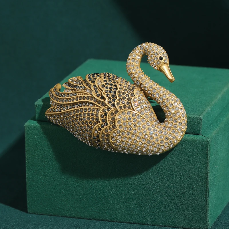Vintage White Gray Rhinestone Swan Brooches For Woman Luxury Brand Classic Lady Clothes Dress Suit Jewelry Accessories Gifts